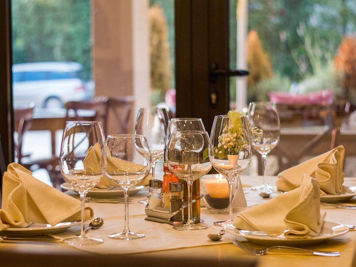 A table set in The Greenstone Room